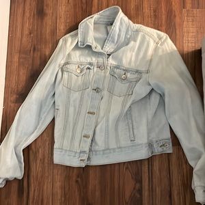 Forever 21 light wash jean jacket